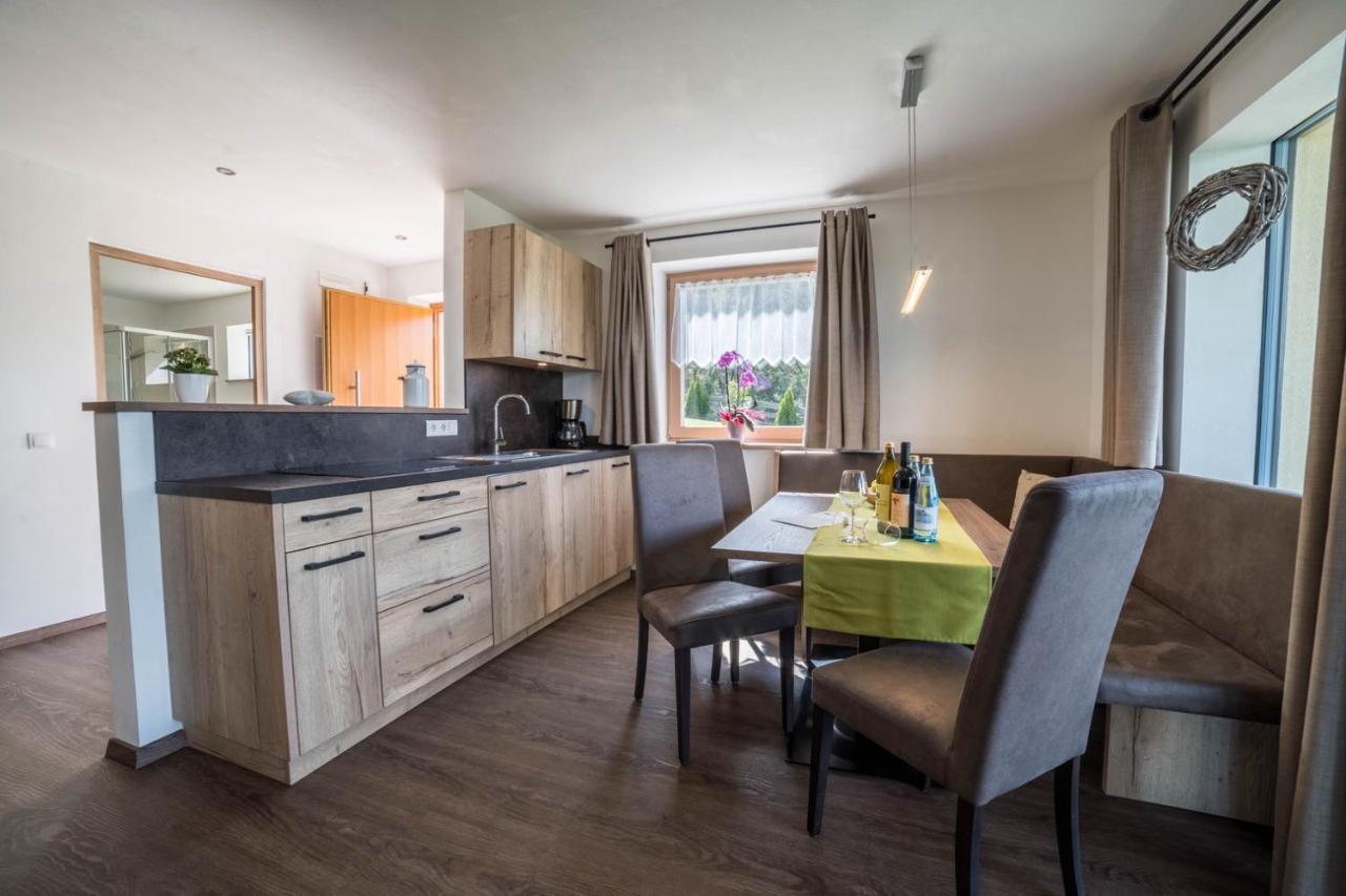 Gasserhof Chalets เมลตินา ภายนอก รูปภาพ
