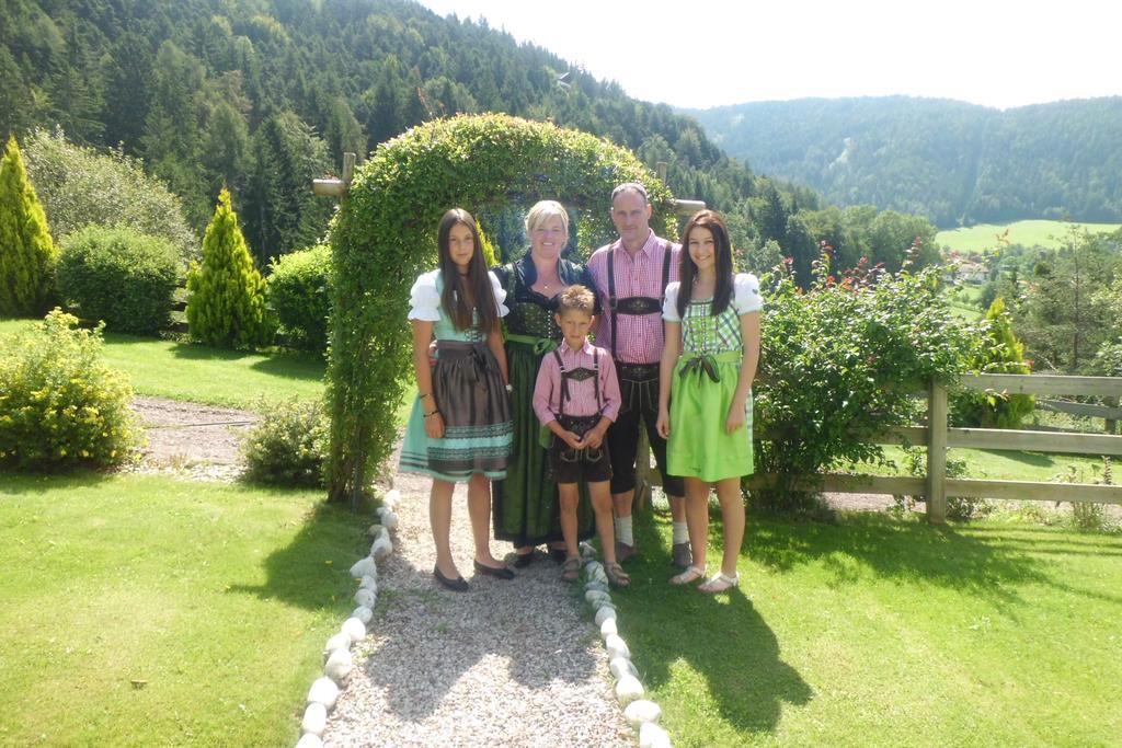 Gasserhof Chalets เมลตินา ภายนอก รูปภาพ